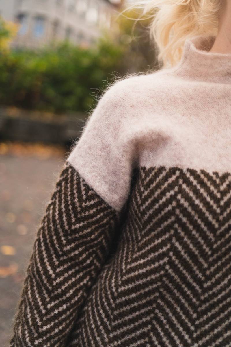 Teresa – Elegancki sweter na każdą okazję